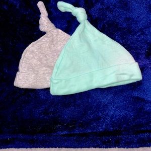 Infant girl beanie pack